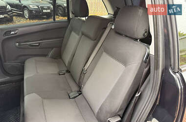 Минивэн Opel Zafira 2013 в 