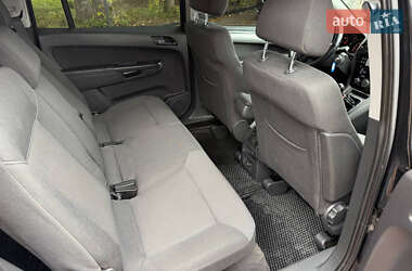Минивэн Opel Zafira 2013 в 