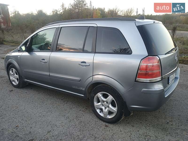 Минивэн Opel Zafira 2007 в Каменец-Подольском фото 2 Минивэн Opel Zafira 2007 в Каменец-Подольском