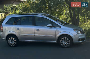 Минивэн Opel Zafira 2007 в 