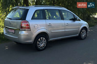 Минивэн Opel Zafira 2007 в 