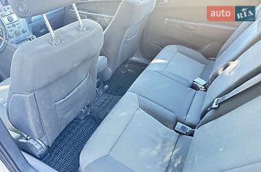 Минивэн Opel Zafira 2007 в 