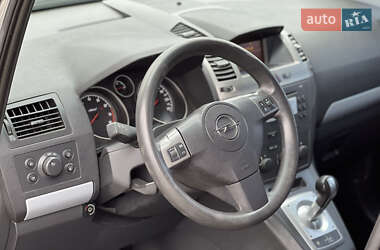 Минивэн Opel Zafira 2006 в 