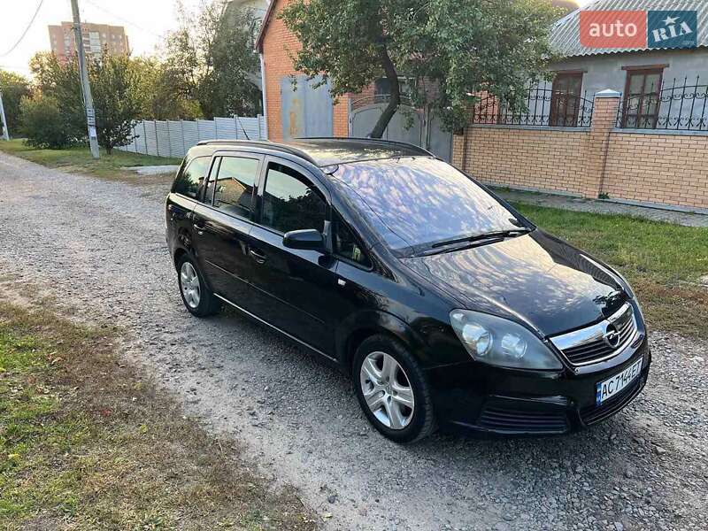 Минивэн Opel Zafira 2006 в Харькове