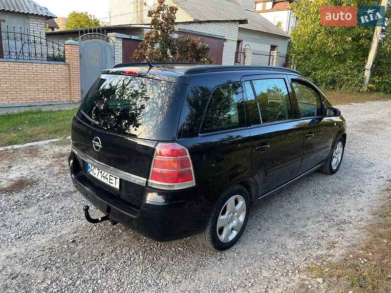 Минивэн Opel Zafira 2006 в Харькове