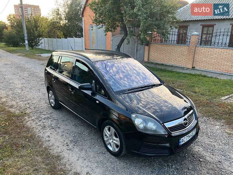 Минивэн Opel Zafira 2006 в Харькове