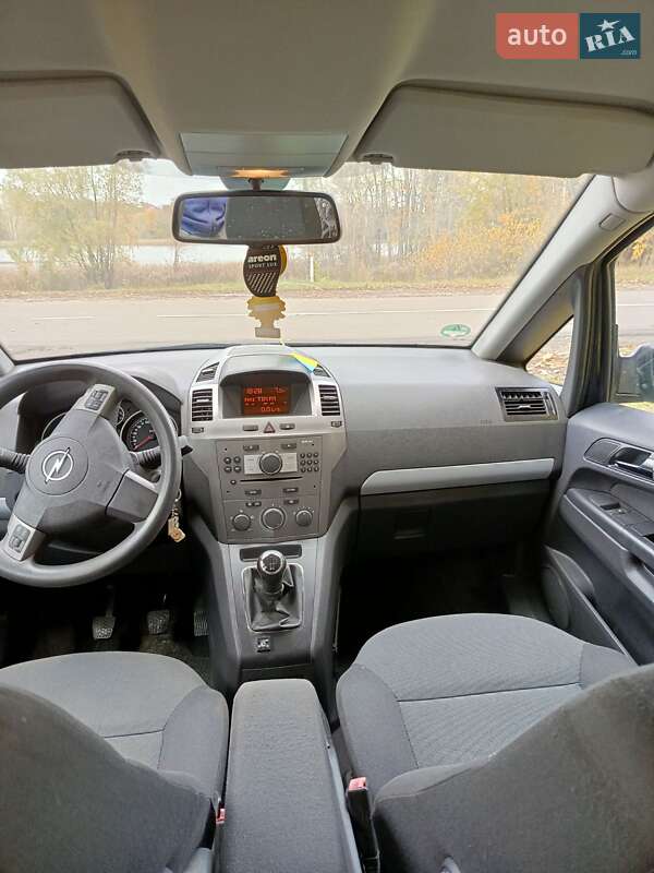 Минивэн Opel Zafira 2007 в Ичне фото 2 Минивэн Opel Zafira 2007 в Ичне