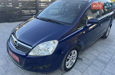 Минивэн Opel Zafira 2009 в 
