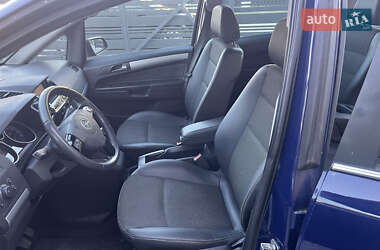 Минивэн Opel Zafira 2009 в 