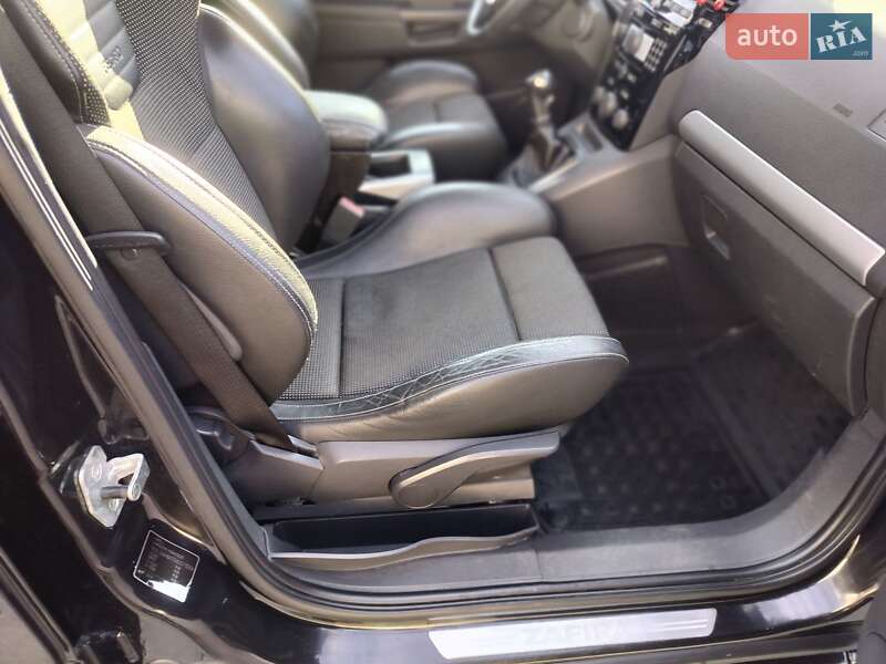 Минивэн Opel Zafira 2009 в Могилев-Подольске фото 8 Минивэн Opel Zafira 2009 в Могилев-Подольске