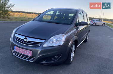 Минивэн Opel Zafira 2009 в 