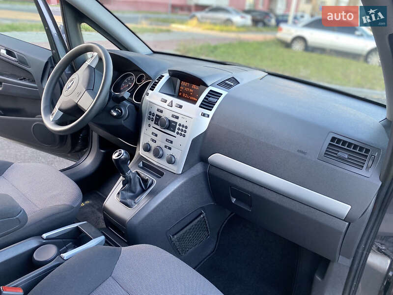 Мінівен Opel Zafira 2009 в Вінниці