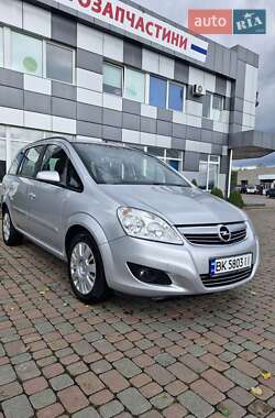 Мінівен Opel Zafira 2008 в Рівному