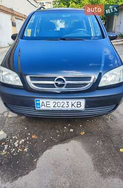 Мінівен Opel Zafira 2003 в Дніпрі