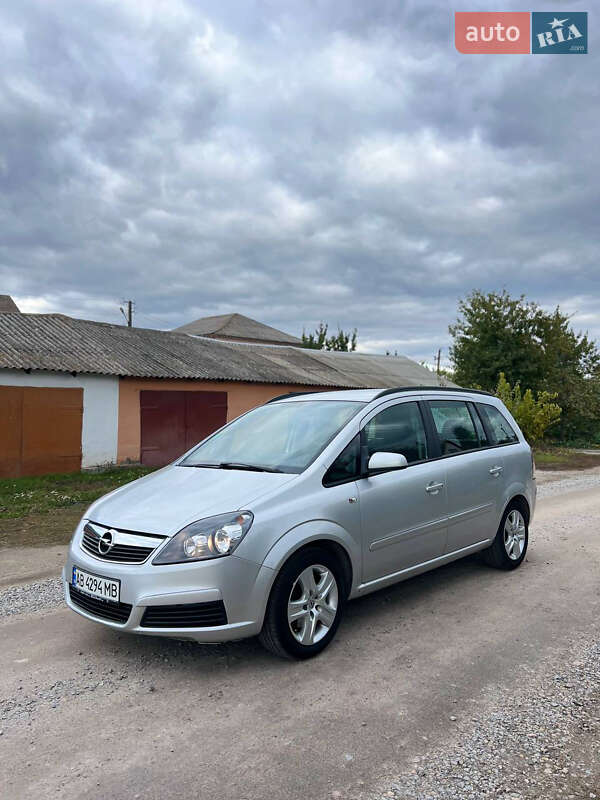 Минивэн Opel Zafira 2006 в Виннице