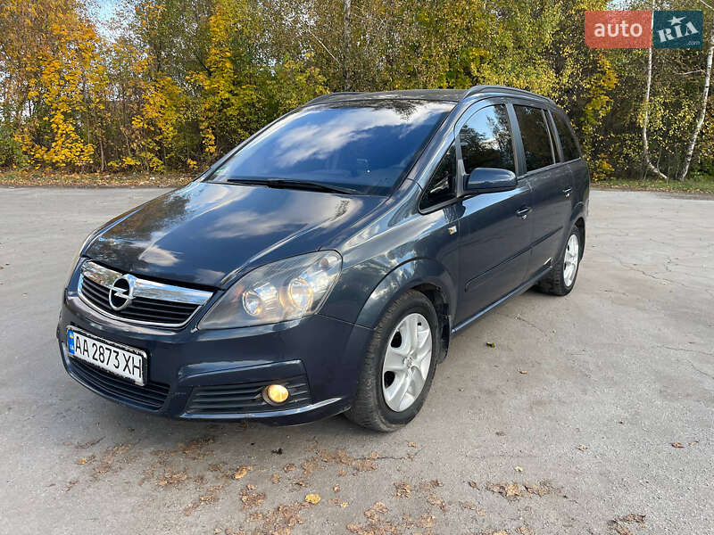 Минивэн Opel Zafira 2006 в Звягеле