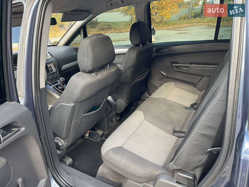 Минивэн Opel Zafira 2006 в Звягеле