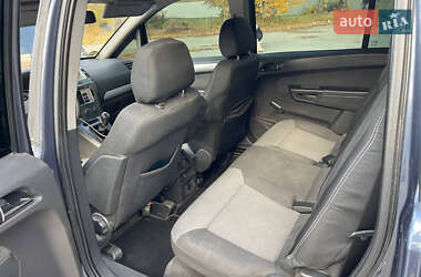 Минивэн Opel Zafira 2006 в 