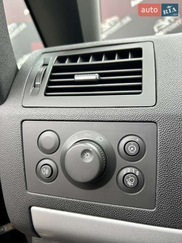 Минивэн Opel Zafira 2011 в Сумах