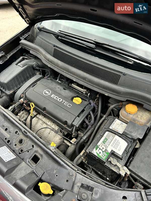 Минивэн Opel Zafira 2011 в Сумах