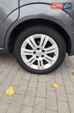 Мінівен Opel Zafira 2009 в 