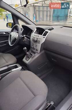 Мінівен Opel Zafira 2009 в 