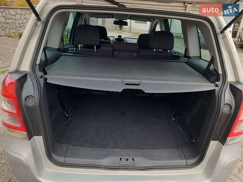 Минивэн Opel Zafira 2010 в Калуше фото 13 Минивэн Opel Zafira 2010 в Калуше