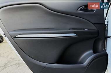 Минивэн Opel Zafira 2018 в 
