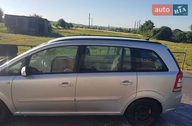 Минивэн Opel Zafira 2009 в 