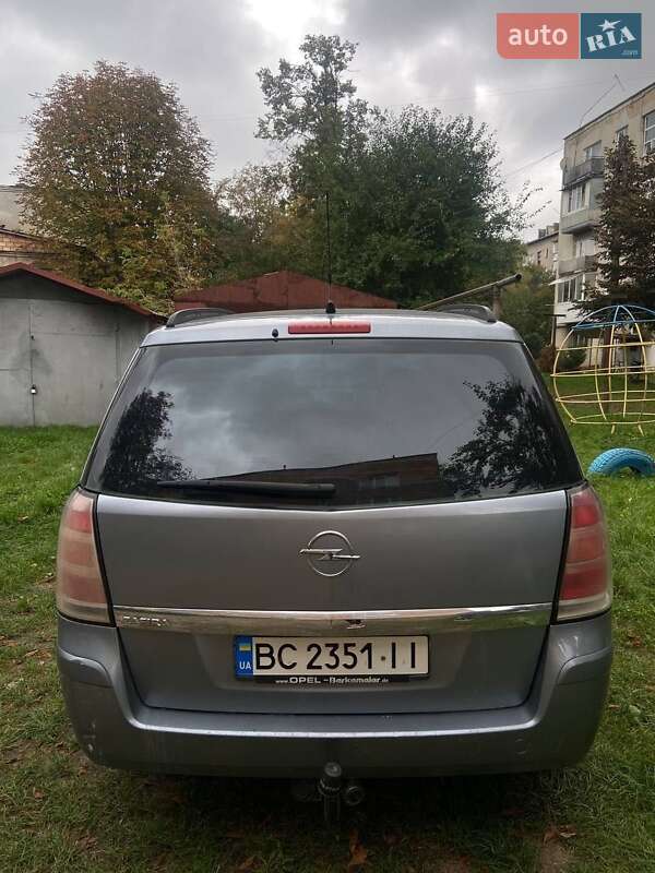 Мінівен Opel Zafira 2006 в Дрогобичі