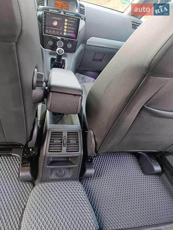 Минивэн Opel Zafira 2011 в Шаргороде фото 47 Минивэн Opel Zafira 2011 в Шаргороде