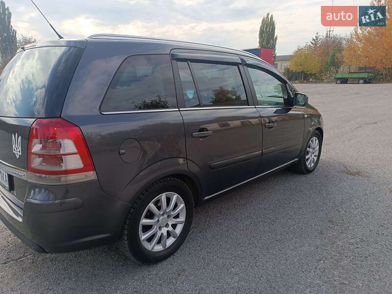 Минивэн Opel Zafira 2011 в Шаргороде фото 70 Минивэн Opel Zafira 2011 в Шаргороде