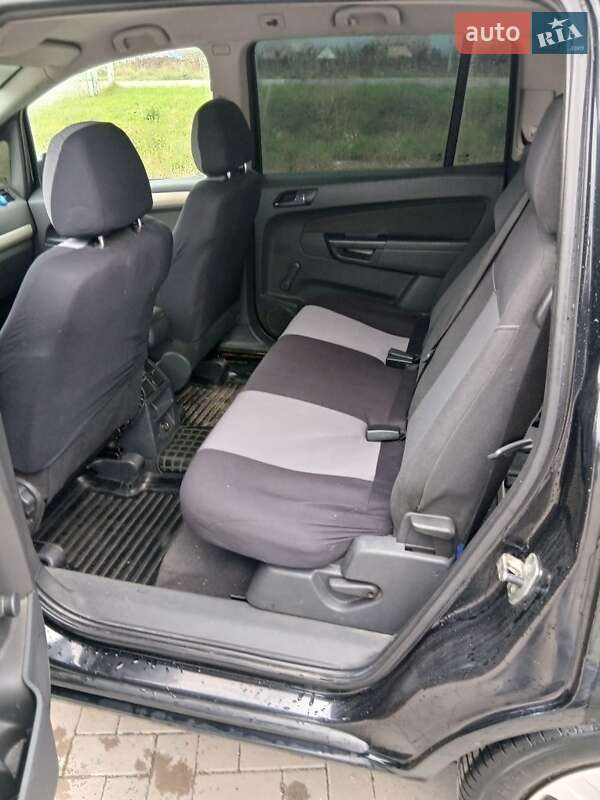 Минивэн Opel Zafira 2008 в Тячеве