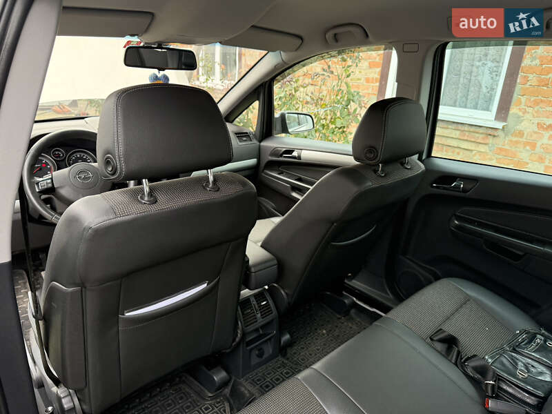 Мінівен Opel Zafira 2008 в Золотоноші