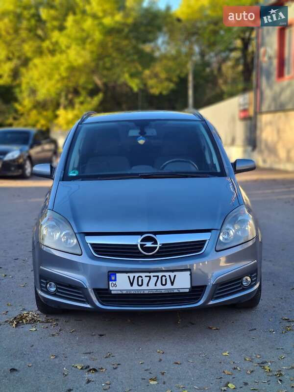 Мінівен Opel Zafira 2006 в Житомирі
