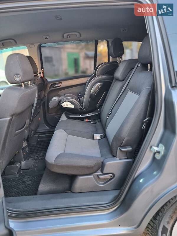 Мінівен Opel Zafira 2006 в Житомирі