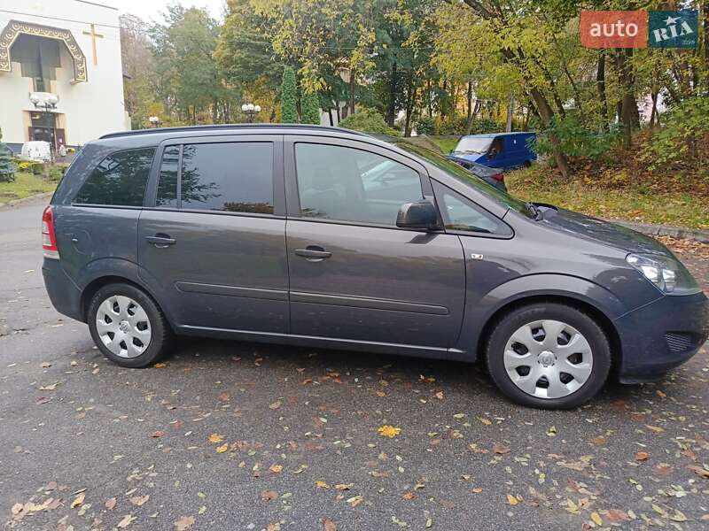 Минивэн Opel Zafira 2014 в Киеве фото 10 Минивэн Opel Zafira 2014 в Киеве