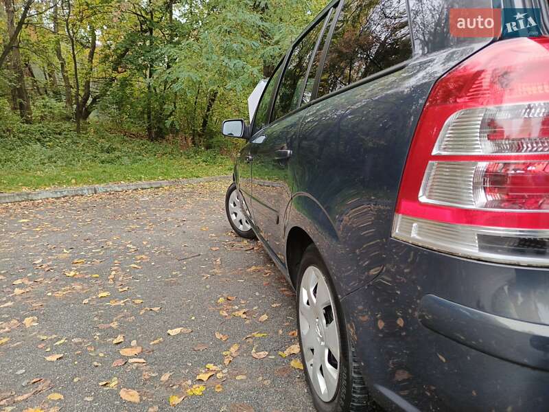 Минивэн Opel Zafira 2014 в Киеве фото 15 Минивэн Opel Zafira 2014 в Киеве