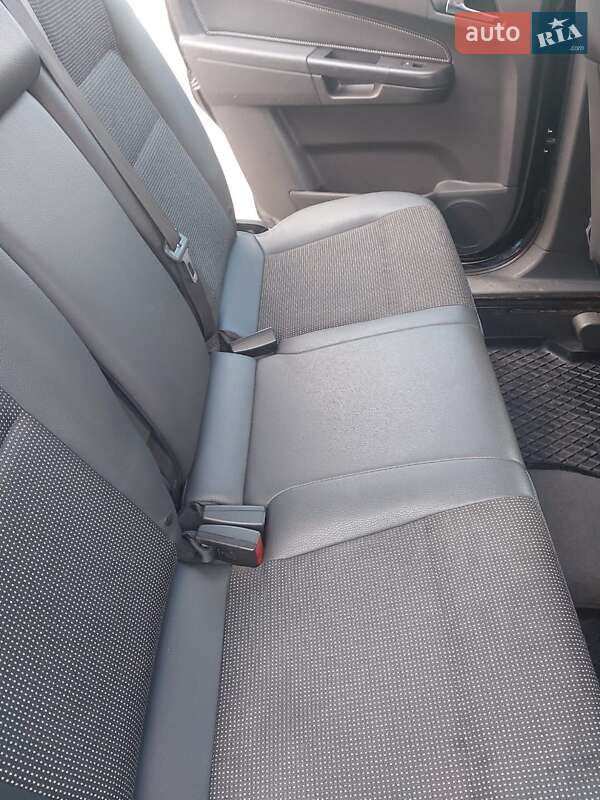 Минивэн Opel Zafira 2010 в Путиле