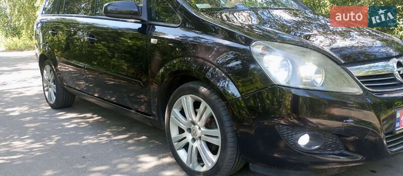 Минивэн Opel Zafira 2006 в Виннице