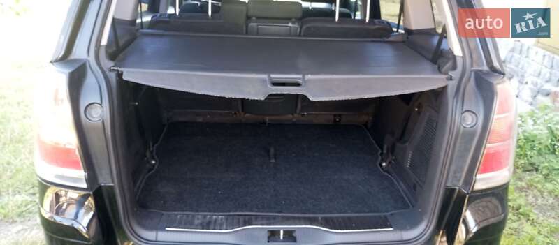 Минивэн Opel Zafira 2006 в Виннице