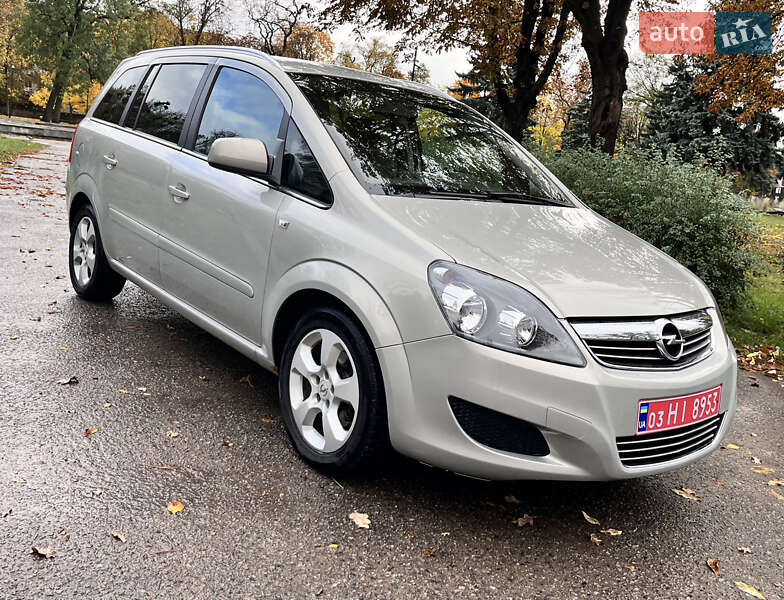 Мінівен Opel Zafira 2011 в Білій Церкві фото 4 Мінівен Opel Zafira 2011 в Білій Церкві