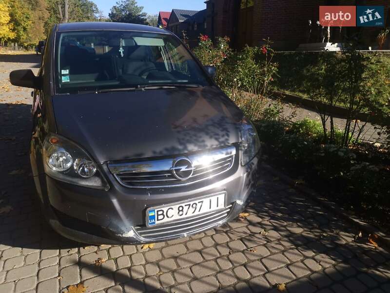 Мінівен Opel Zafira 2011 в Львові