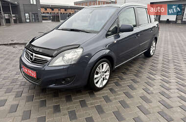 Мінівен Opel Zafira 2010 в Полтаві