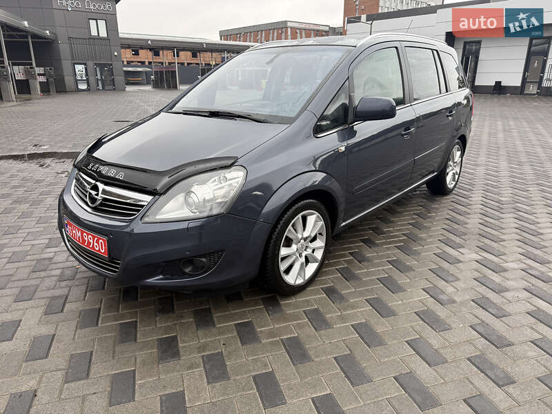 Минивэн Opel Zafira 2010 в Полтаве фото Минивэн Opel Zafira 2010 в Полтаве