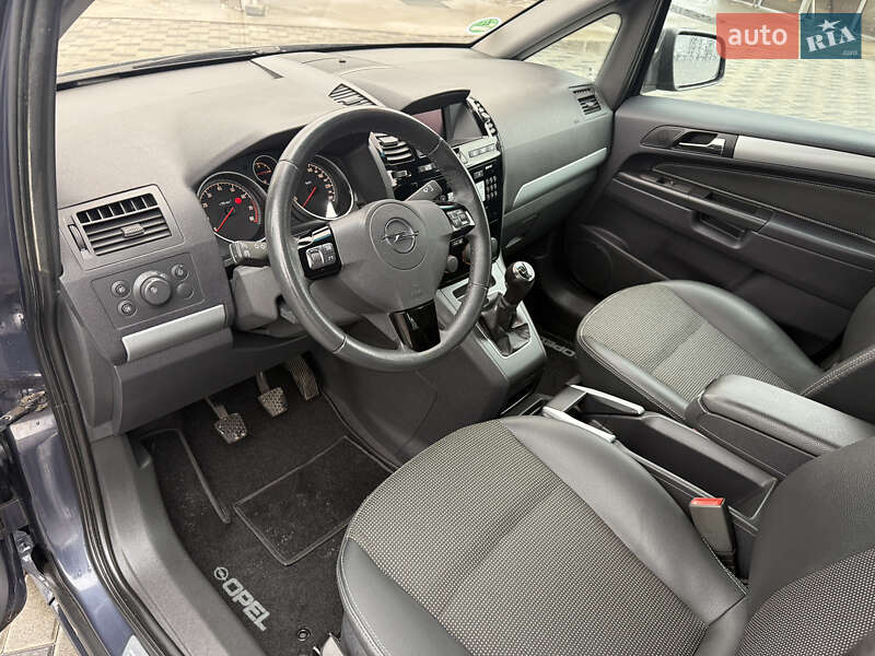 Минивэн Opel Zafira 2010 в Полтаве фото 27 Минивэн Opel Zafira 2010 в Полтаве