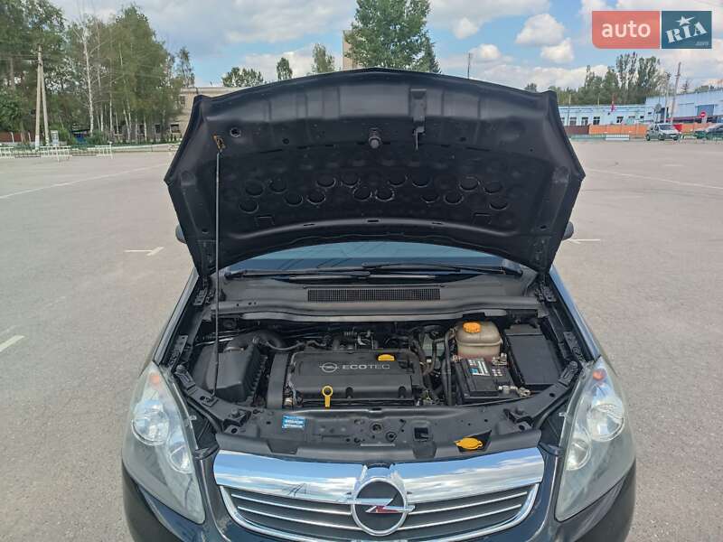 Минивэн Opel Zafira 2010 в Харькове фото 32 Минивэн Opel Zafira 2010 в Харькове
