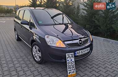 Минивэн Opel Zafira 2009 в Могилев-Подольске