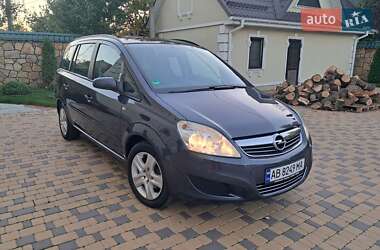 Минивэн Opel Zafira 2009 в 