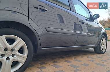Минивэн Opel Zafira 2009 в 